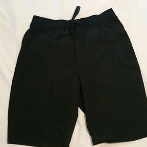 Men's M Lululemon athletic shorts